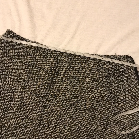 Georgio Armani skirt - Picture 6 of 7